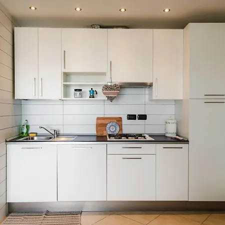La Dolce - Monolocale Con Garage Di Fronte Al Mare Apartment