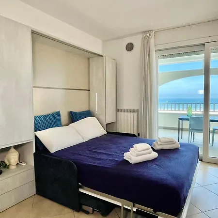 La Dolce - Monolocale Con Garage Di Fronte Al Mare Apartment