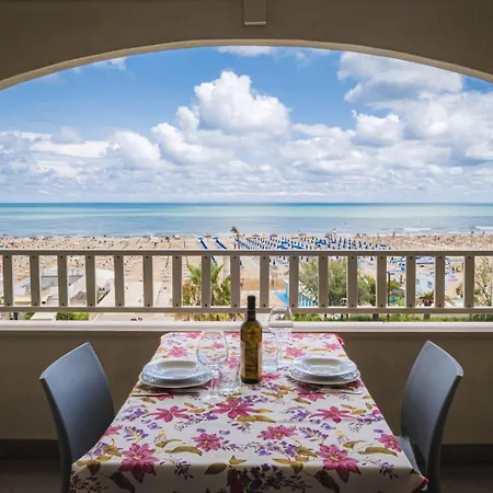 Monolocale Con Garage Fronte Mare -la Dolce דירה *