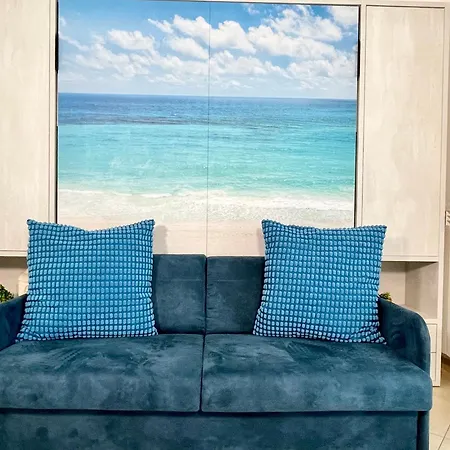 Monolocale Con Garage Fronte Mare -la Dolce רימיני